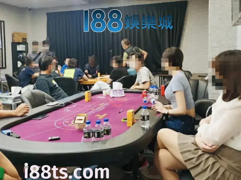 台南餐酒館藏百家樂職業賭場,警逮21人!賭客悔恨為何不來tu娛樂城玩?